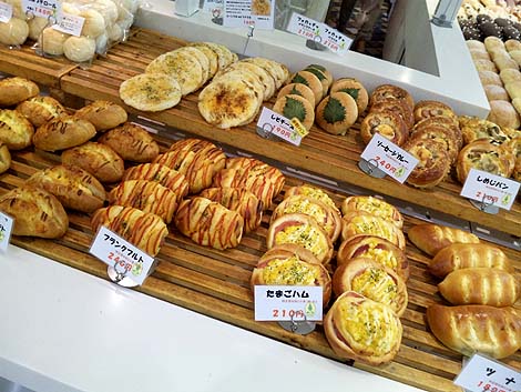 パン工房 青い麦 DELISTA店（大阪天満橋）