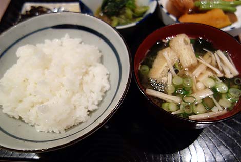 料理と酒 ちどり（神戸摂津本山）カレイの煮付定食