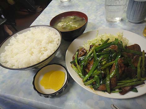銀星食堂（北海道JR札幌駅）レバニラ炒め定食