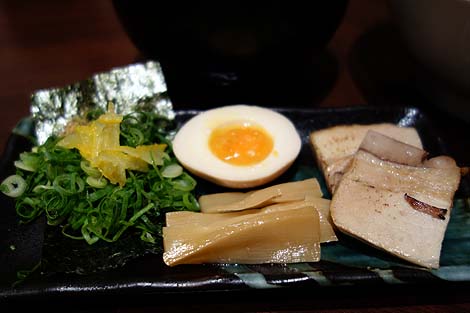 ラーメン 春樹 御影クラッセ店（神戸阪神御影）濃厚魚介豚骨つけ麺