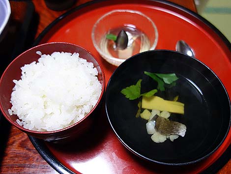 この日本一周旅でナンバー1の豪勢な宿の夕食でした！旅館 すがわら（宮城鳴子温泉）夕食編