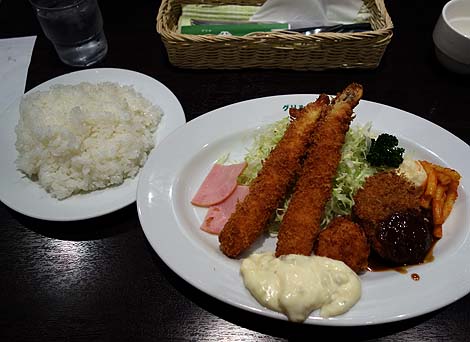 グリル一平 三宮店（神戸）洋食ランチ
