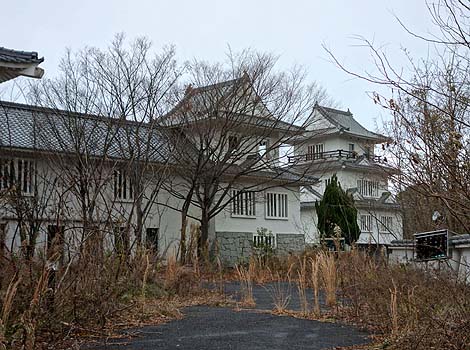 �x�O�Z��n�ɕs�C���ɘȂޔp�Ѓ��u�z�e���u�����v�i���Q���R�j�������j�Z��V���[�Y