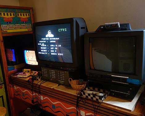 �t�@�~�R������K���I���g���Q�[����1000�~�ł���������{�Q�[�������فi���m���R�j