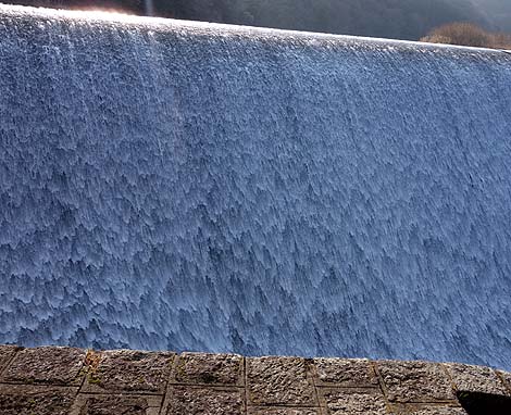 �������r����[�����_��]�i�啪�|�c�j���{��������ƌ�����_�� B�����X�|�b�g