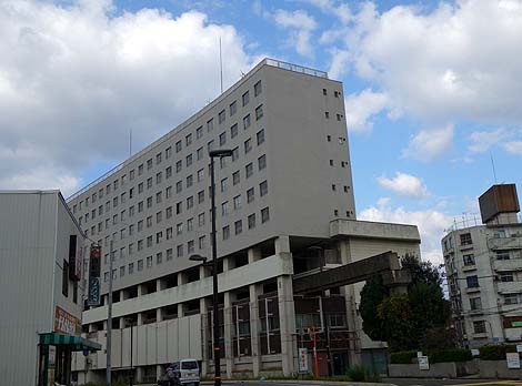 �蕿�R�𗬃X�e�[�V���� ���m���[���W�����ƕP�H���m���[���Ձi���ɕP�H�j