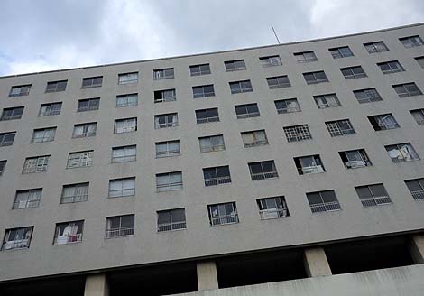 �蕿�R�𗬃X�e�[�V���� ���m���[���W�����ƕP�H���m���[���Ձi���ɕP�H�j