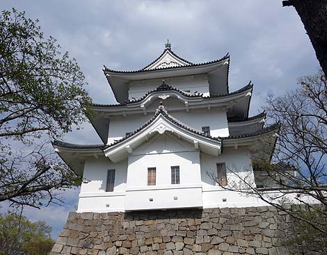 転落死者も出るくらいの日本一の石垣「伊賀上野城」(三重伊賀)