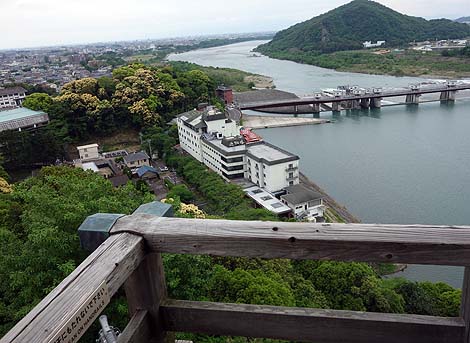 2004�N�܂ł͌l���L�ł���������ł����錻���V��u���R��v�i���m���R�j