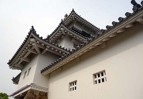 日本初の木造復元天守「掛川城」高知城に似てるのは何故?(静岡掛川)