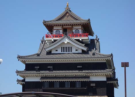 �u�D�c�M���v��10�N�ԋ���ɂ����u�{�\���̕ρv�̌�̉�c�ł��L���ł��ˁu���B��v�i���m�j�͋[�V��