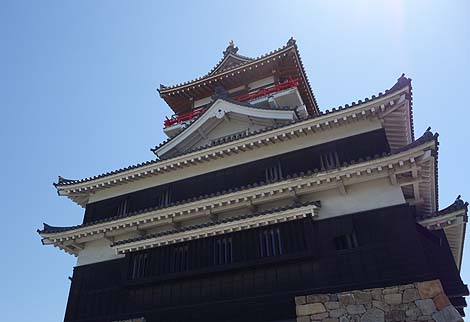 �u�D�c�M���v��10�N�ԋ���ɂ����u�{�\���̕ρv�̌�̉�c�ł��L���ł��ˁu���B��v�i���m�j�͋[�V��