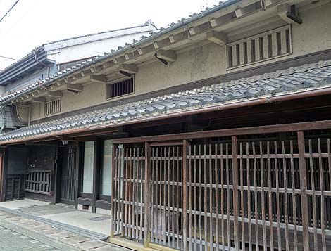 ��a�S�R�ɂ���̂Ȃ���̊X���݁E�Ԑ��n�ѐՁi�ޗǌ��j