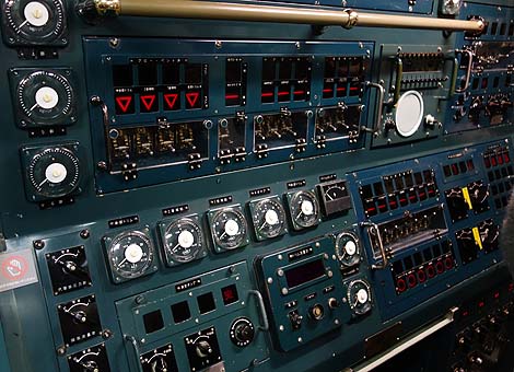 �����̑ޖ�����͂ɏ�荞�߂�I�C�㎩�q�����j����[�Ă̂������]�i�L�����j