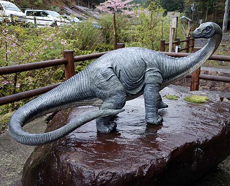 �a�̎R�̉��n�ɃW�F���V�b�N�p�[�N�����􏬌����A���������h���Ɋy���i�a�̎R���ɓs�S�j�O��