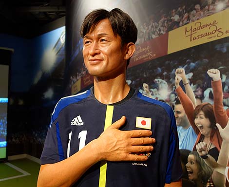 ���A�������l�ƋL�O�B�e �}�_���E�^�b�\�[�����i���������j�O��