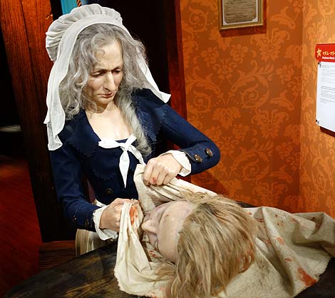 ���A�������l�ƋL�O�B�e �}�_���E�^�b�\�[�����i���������j���