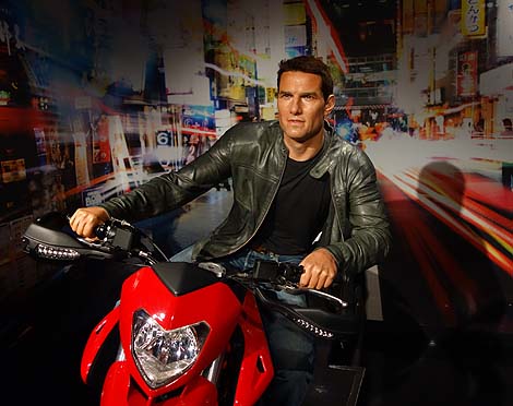 ���A�������l�ƋL�O�B�e �}�_���E�^�b�\�[�����i���������j���