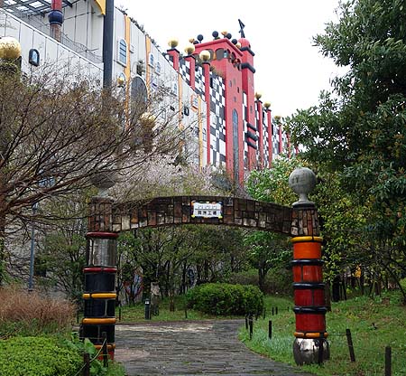 �����ڂ�USJ�̃A�g���N�V������ȁE�E�E���ꂪ���ݏ����{�݁H�i���s���ǁE���F�H��j�����z