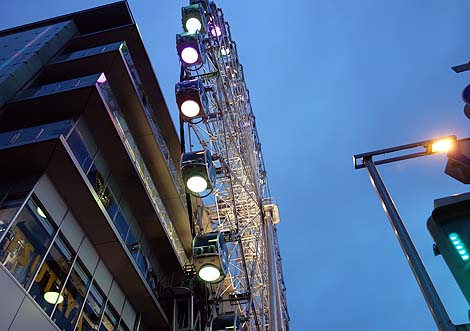 名古屋城天守閣より高い!街中に観覧車がある風景 サンシャインサカエ Sky-Boat(愛知名古屋栄)