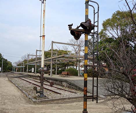 �p�� ���u�ƍz�Ə��G�B�E�i�����u�ƒ��jB�����X�|�b�g