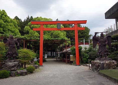 ����12m���{��̓V�瑜������@���{�݁u�È�[����]�̓V��R�v�i�򕌔��Z���΁j