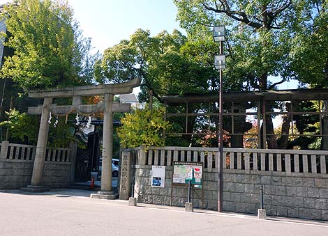 ����Ȏ��q���Ɉ��|�E�E�E��g����_�Ёi���~�i�~�jB�����X�|�b�g