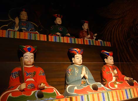 �S�����u�n�����v�n���߂���i��㕽�쒬�jB�����X�|�b�g