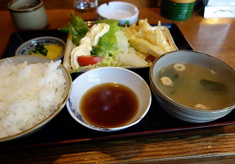 お食事処 たっちゃん（神戸阪神青木）定食・食堂